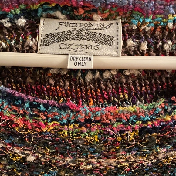 Hand knit top beautiful colors. - Picture 2 of 6